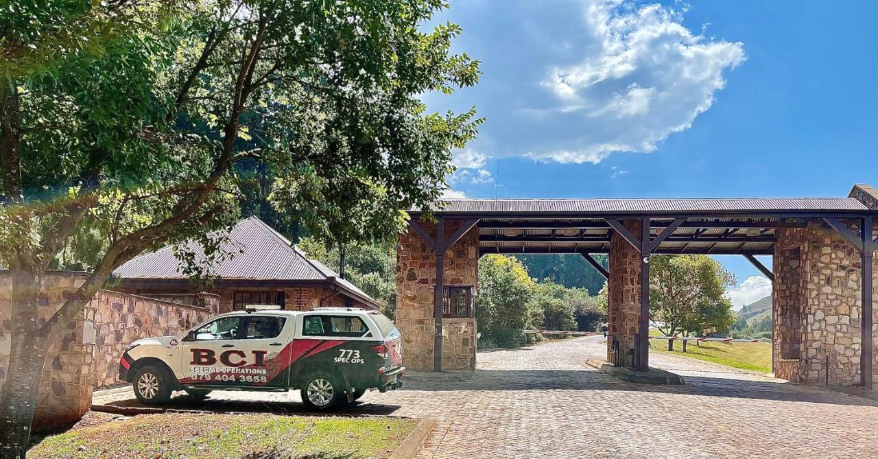 Walkersons Trout And Nature Haven Dullstroom Buitenkant foto