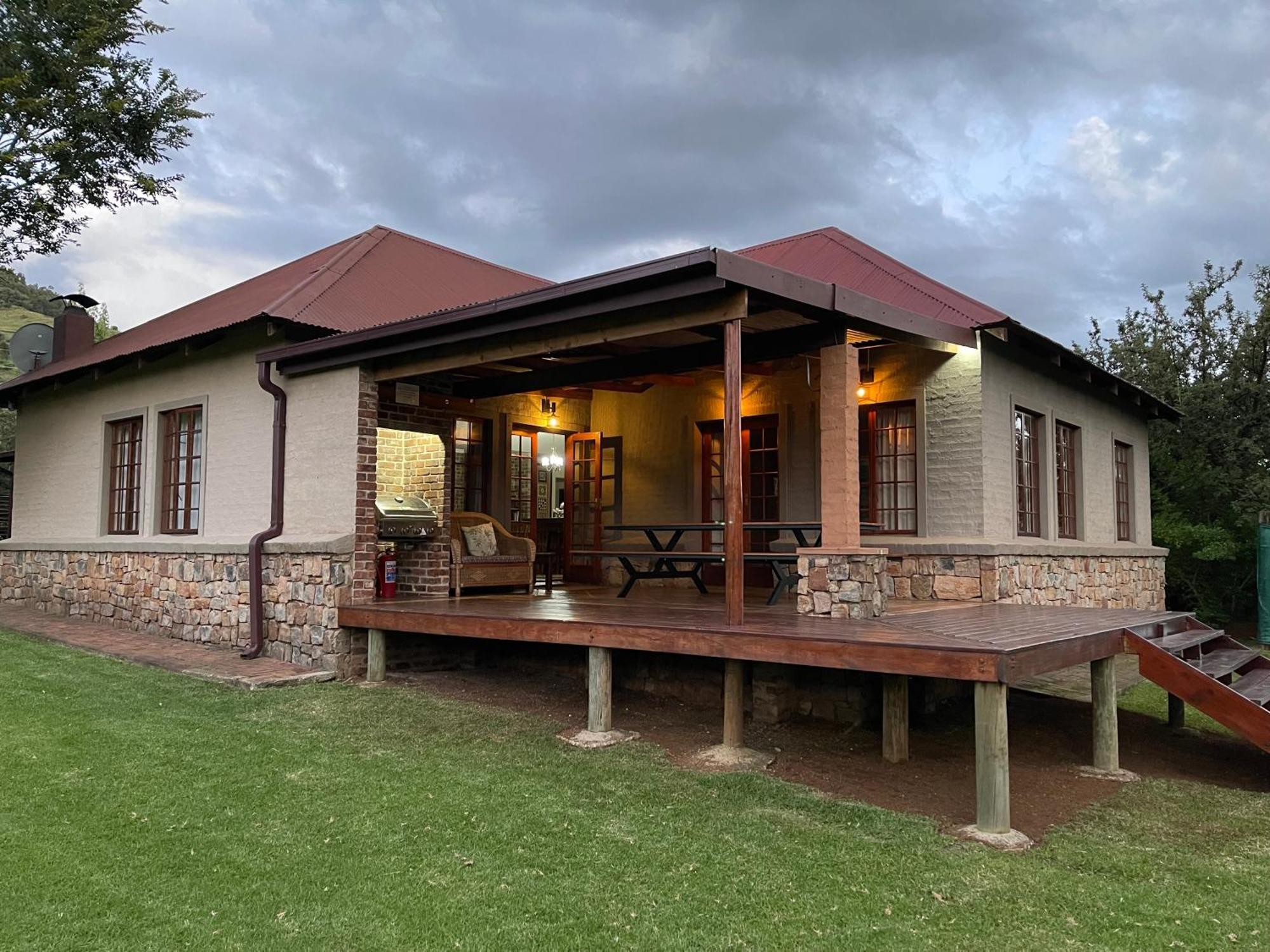 Walkersons Trout And Nature Haven Dullstroom Buitenkant foto